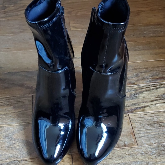 Boots - Picture 1 of 2